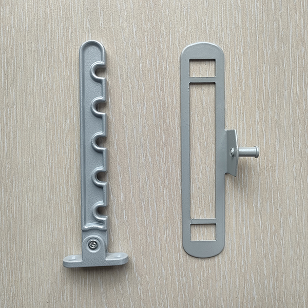 Гребенка металл для алюминиевых окон с окрашенной платой (СЕРЕБРО)